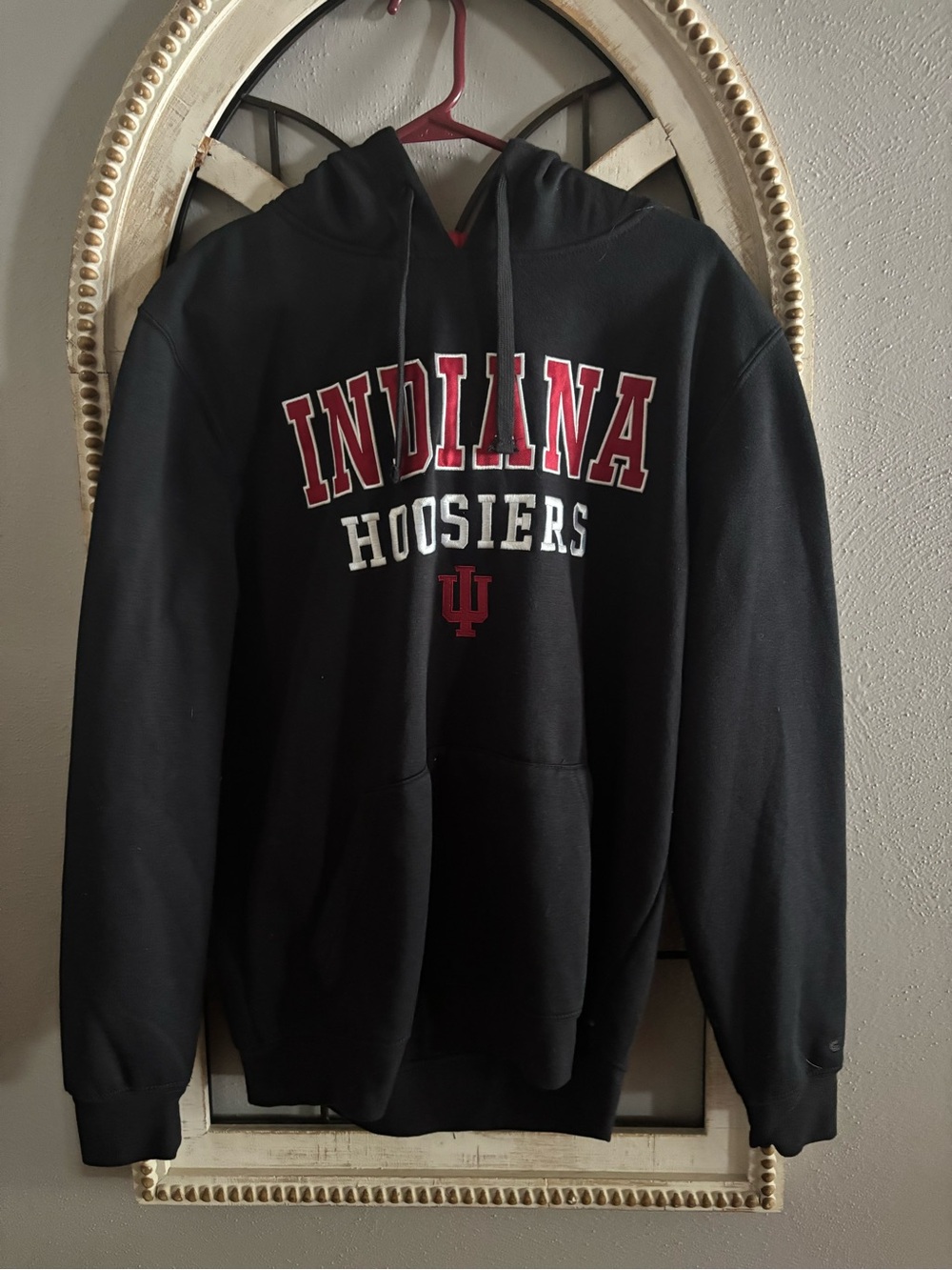 Colosseum Black Indiana Hoosiers Pullover Hoodie with Red & White Lettering Medi